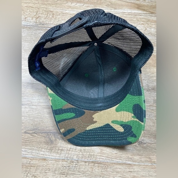 Port Authority Camo Snapback Trucker Cap Hat W/ Patch Boating Outdoors Camping - Picture 5 of 7